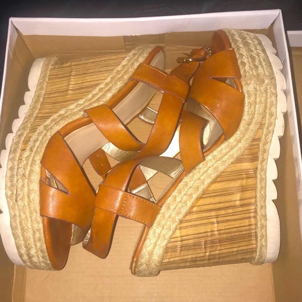 BULL BOXER Cognac Wedges
